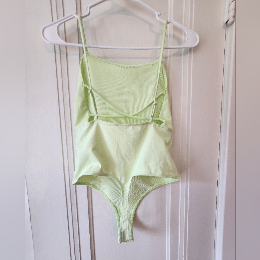 INTIMATELY FREE PEOPLE CRISS CROSS CAMI THONG BODYSUIT Sz Small NWOT